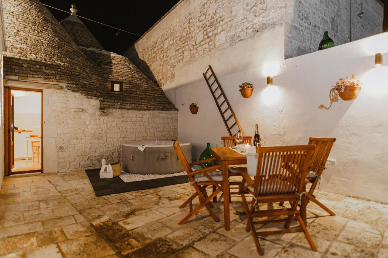 Ferienhaus Milestones Modern Trullo Jacuzzi & Relax *